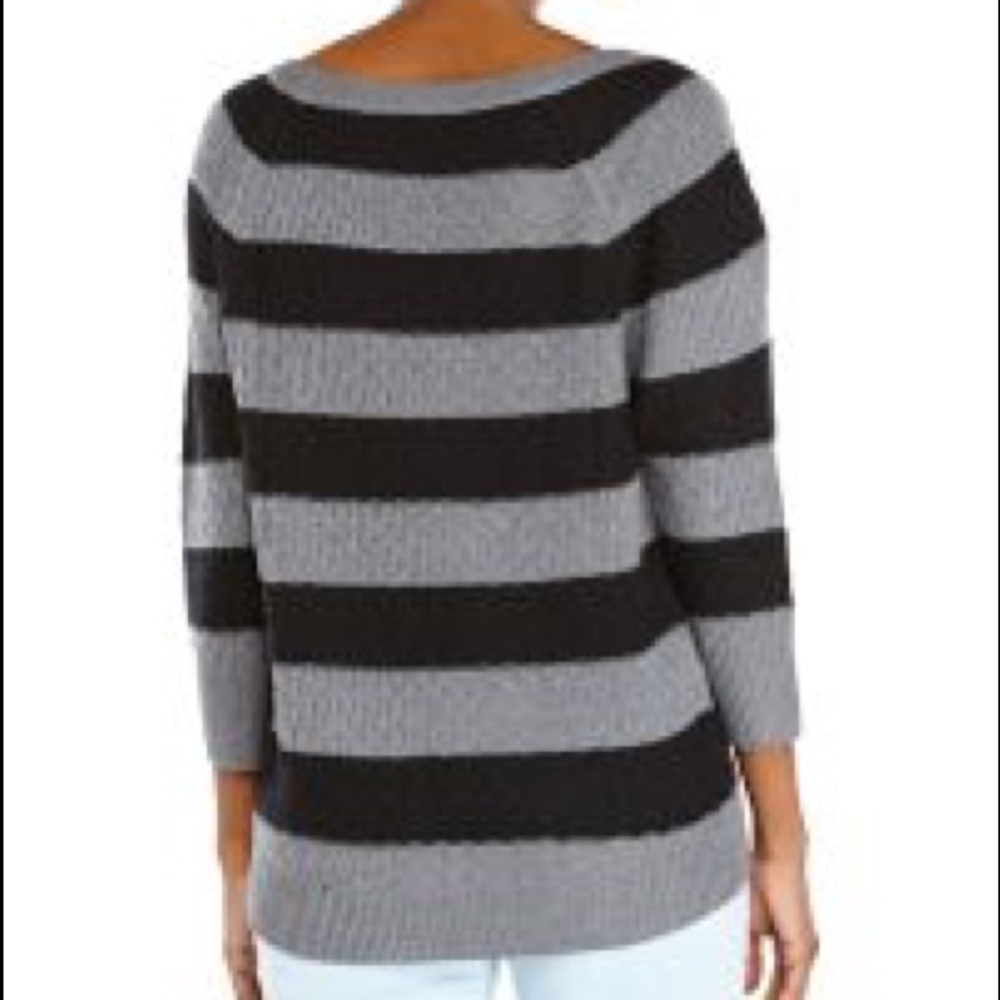 Loose half cut shirt